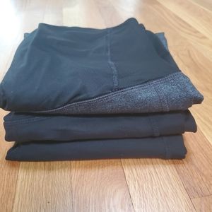 3 pack!  EUC Maternity leggings